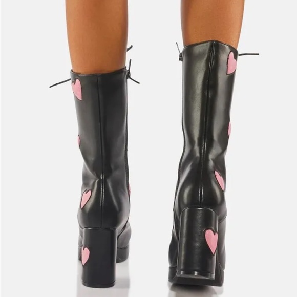 💕 LAMODA Double Tap Boot in Black Pink Hearts 💕 - Picture 5 of 5